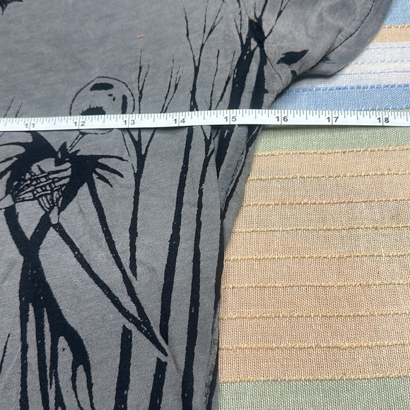 The Nightmare Before Christmas cap sleeve graphic tee Oogie Boogie/ Jack grey M - Picture 6 of 7